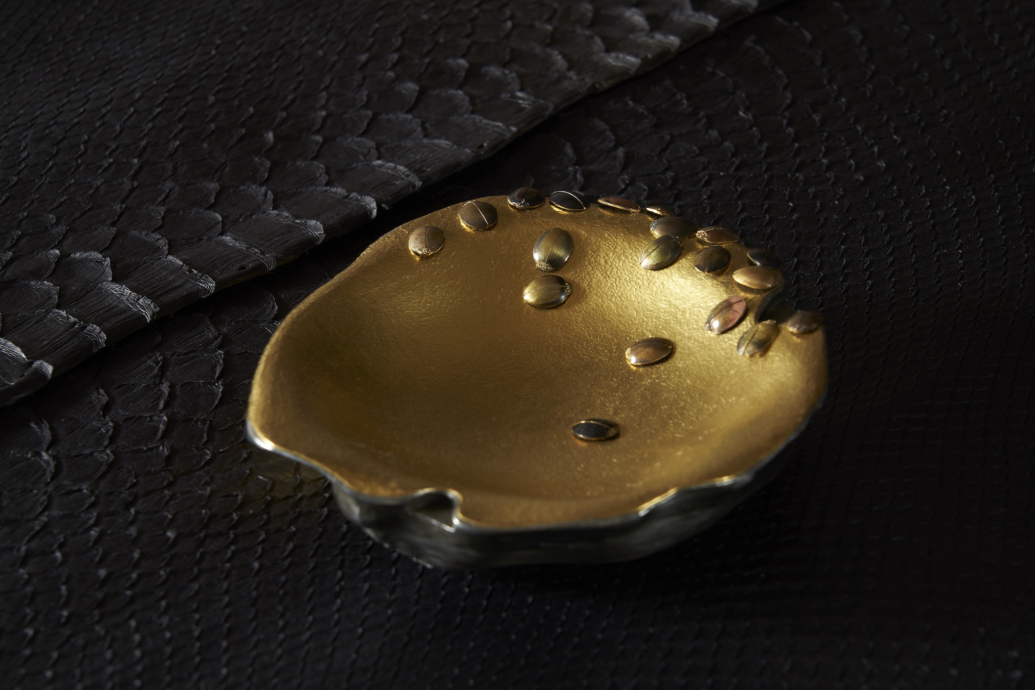 ダニエル・ブラッシュ展 ― モネをめぐる金工芸 | L'ÉCOLE School of